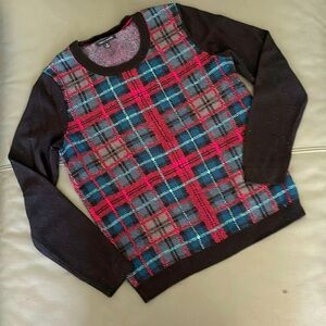 Tommy Hilfiger plaid with solid sleeves sweater